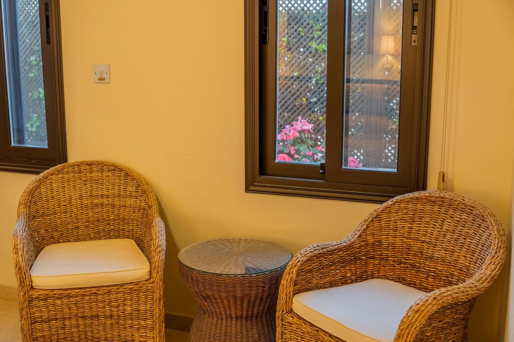 Villa Panorama - Stunning Views In Villa With Hot Tub, Pool, Garden Kouklia Exterior photo