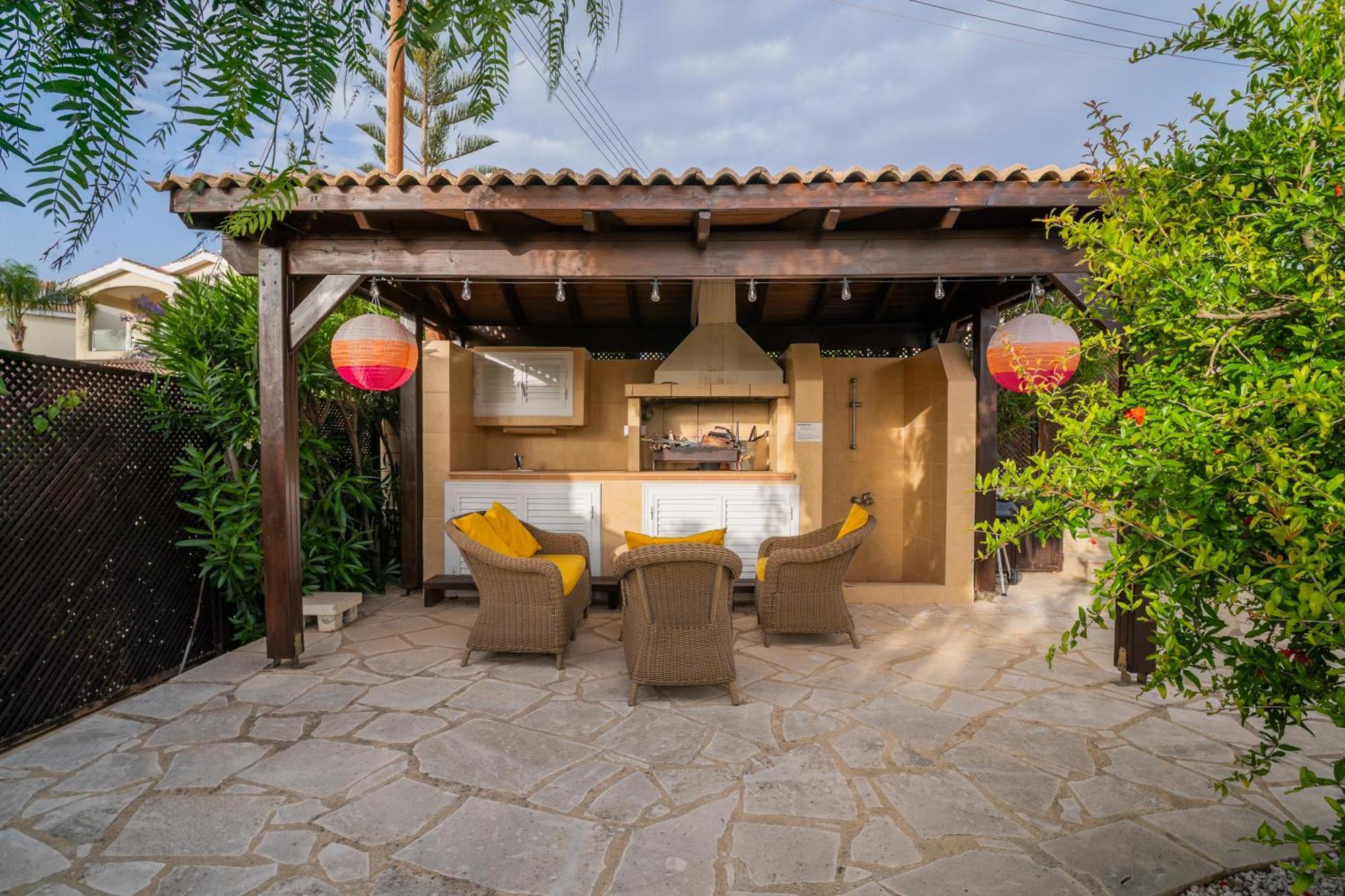 Villa Panorama - Stunning Views In Villa With Hot Tub, Pool, Garden Kouklia Exterior photo